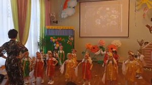 Танец "А я чайничала, самоварничала"