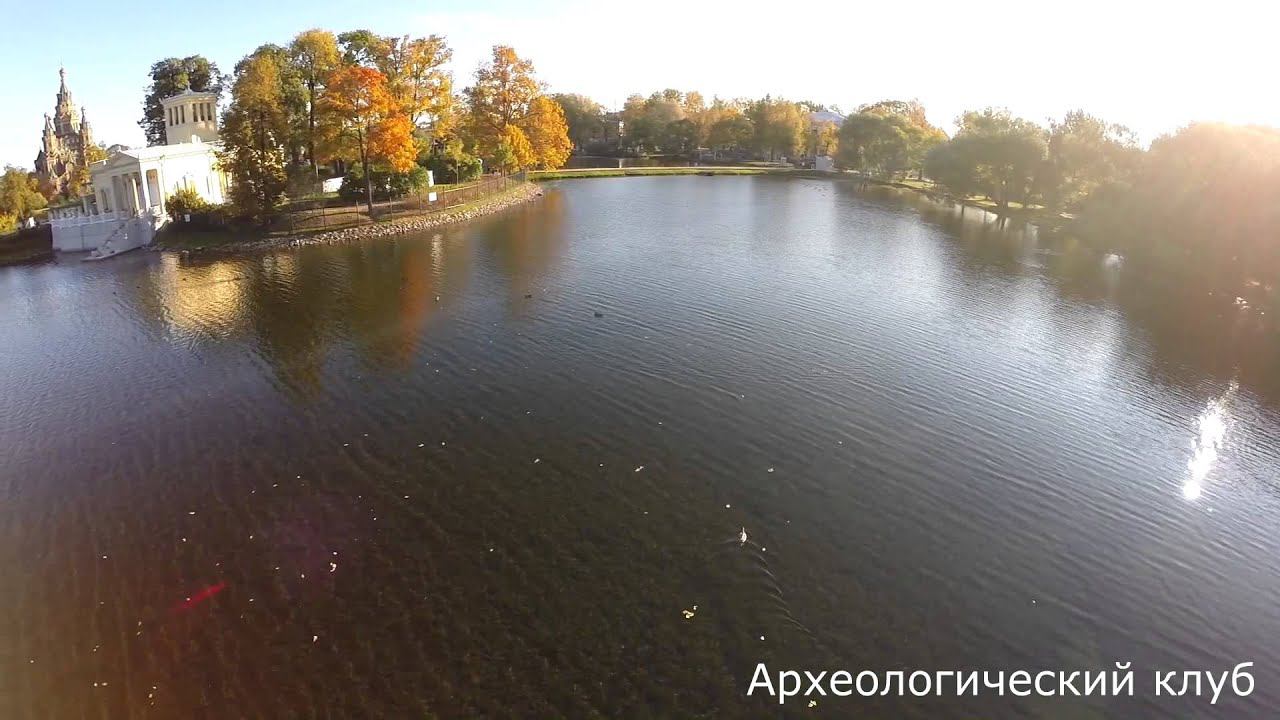 Ольгин и Царицын павильоны в Петергофе. Аэросъемка. Золотая осень