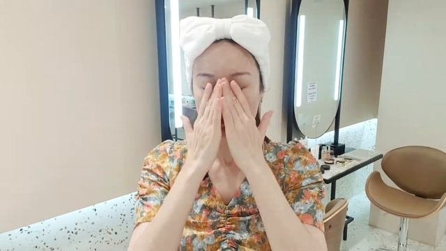Поэтапно нанесения уходовой косметики