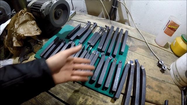 Токарные резцы  из первых рук