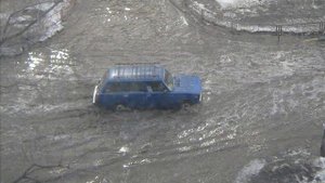 Огромные лужи на дороге