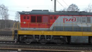 Дизель маневрового тепловоза ЧМЭ3-1653, станция Дмитров (слушать звук)