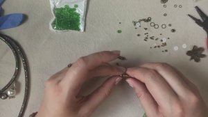 Украшение на из ювелирной сетки и силиконового шнура со стразами. Два варианта.#2.