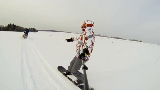 На сноуборде за снегоходом 110км/ч смотреть онлайн