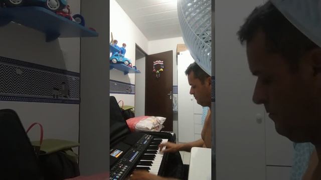 teclado yamaha psr sx600 смотреть онлайн