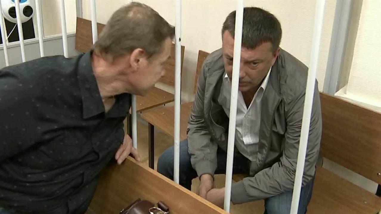 В России неделя завершается под знаком масштабного дела в рамках борьбы с коррупцией