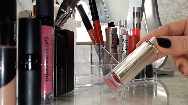 МОЯ КОЛЛЕКЦИЯ ПОМАД ОТ ЛЮКСА ДО МАССА, И ПОМАДЫ ЗА 30 р???!!! смотреть онлайн