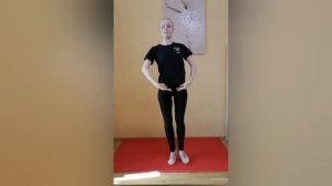 Классический танец- Малая поза croisee вперед и назад.Народно-сценический танец- Движение «Гармошка