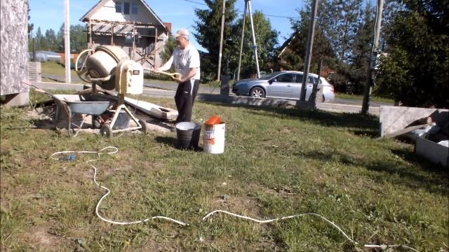 Строительство забора на даче Часть1 смотреть онлайн