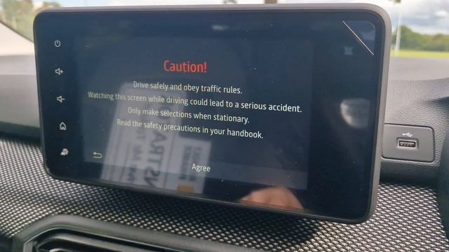 Dacia Sandero | TOP 10 Things We Like Beyond Its Price | 4K смотреть онлайн