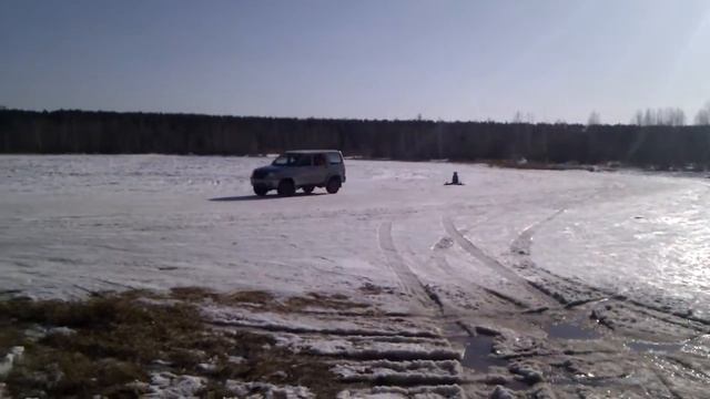 На Карповских озерах на капоте смотреть онлайн