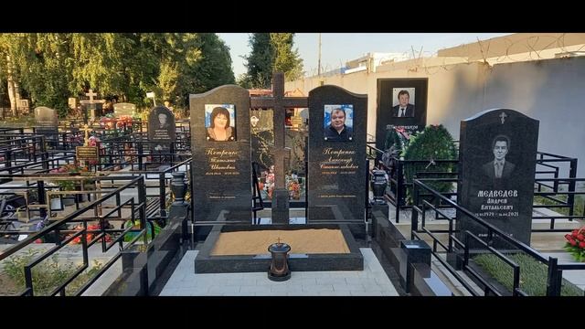 Цветной портрет на стекле, каталог памятников, красивые памятники на могилу.