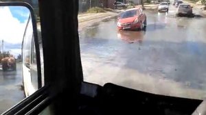 Машина провалилась в ямку часть 2