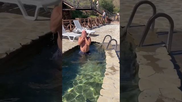 Долина нарзанов холодные лечебные ванны #shots #юрыч смотреть онлайн