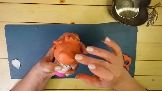 Пасхальный декор. Лепим курочек под керамику. [diy]