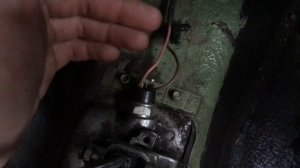 Как менять лягушку в москвиче 412 или "Что делать, если не работают фонари заднего хода"