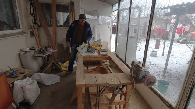 ПОСЛЕДСТВИЯ ВЕТРА / ЭТО УЖЕ НЕ ТЕПЛИЦА / ЕСЛИ ЕСТЬ КРЫСЫ / ВСЁ ВЫНЕСЕМ / ЗНАКОМЫХ СПОРТСМЕНОВ НЕТ смотреть онлайн