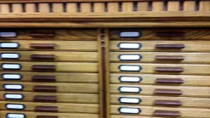 Мюнцкабинет. Вместимость 2 600 монет.