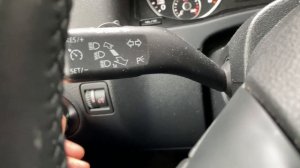 VOLKSWAGEN TIGUAN -  How to turn on/off headlights and highbeams and lights