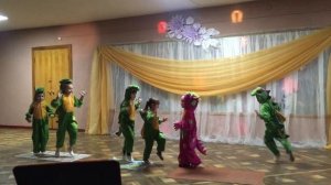 Динозаврики танец