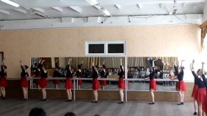 Дробные выстукивания на материале русского танца.