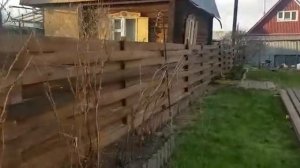 Установливаем плетёный забор