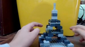 Собрал мини Эйфелеву башню из Лего!