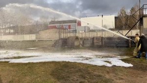 испытание ручного пожарного ствола РСКУ-70 производства ПОЖТЕХСПАС (г. Миасс)