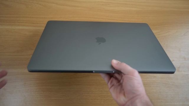 MacBook Pro 16" (2019) - One Month Later Review смотреть онлайн