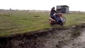 Открываю свой мотосезон. Прохват по степи.