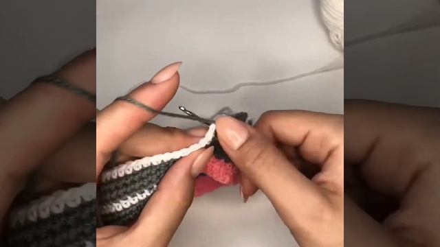 Шапочка для куклы / Hat for doll смотреть онлайн