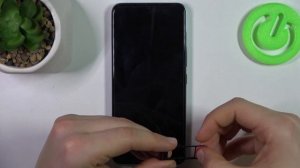 VIVO V21e | Как вставить сим карту в VIVO V21e - Как вставить карту памяти в VIVO V21e