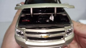 CHEVROLET Tahoe 2008 металлическая модель 1:24 "Welly"