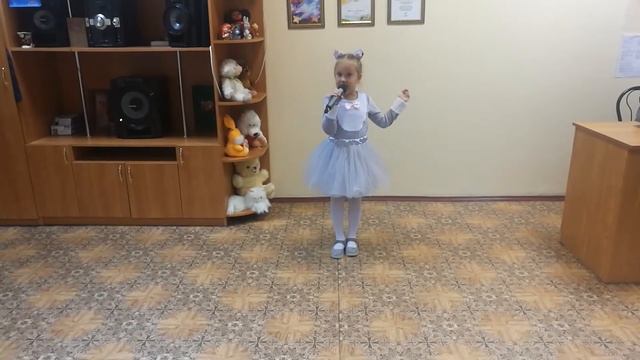 Качановская Ева 5 лет "Серенькая кошечка" смотреть онлайн