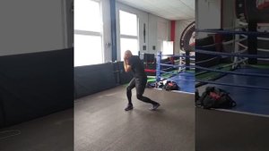 БОКС. Наработка защитных действий корпусом.Подводящие упражнения . Фрагмент тренировки