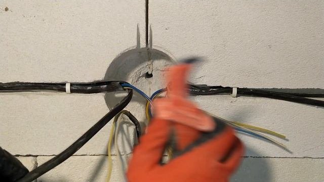 Снимаем виниловую изоляцию с кабеля  ЛЕГКО!!!