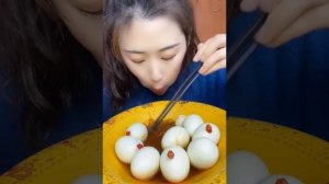 Eating Spicy Noodles and Full Eggs [Mukbang Show] 먹방 Chinese Foods 매운 국수와 계란을 먹고 吃辣面和鸡蛋