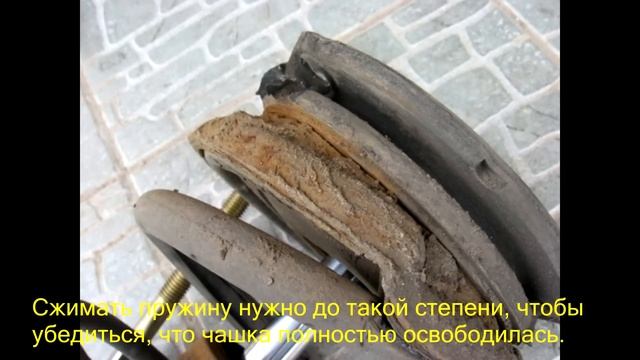 Замена опорных подшипников амортизаторов на Peugeot 406 смотреть онлайн