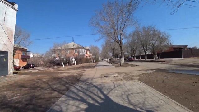 Город Балхаш (Балқаш) | улица Амангельды от Ленина (Абая) до Фрунзе (Казбековой) весной 2021 года