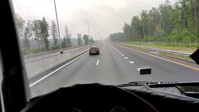 Дальнобой по России. Едем по ЦКАД. Привезли электрооборудование. смотреть онлайн