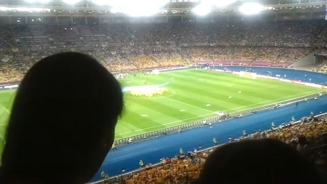 Танцевальный номер перед матчем смотреть онлайн