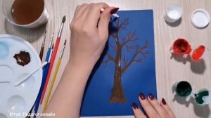 Зимние рисунки. Как нарисовать дерево ватными палочками. Winter drawings. How to draw a tree