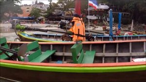 Из чего можно сделать лодочный мотор,тайский вариант.