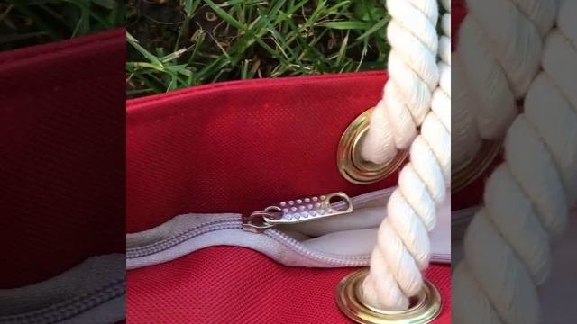 Красная пляжная сумка смотреть онлайн