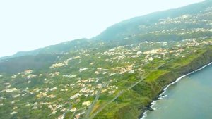 Посадка Airbus A320 в Мадейре (Вид из кабины)