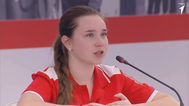 «Крепкая семья — это как крепкий орешек»