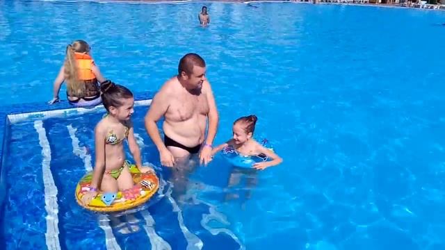 МЕГА Аквапарк в Болгарии аквапарк Атлантида Елените часть 1