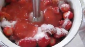 Как заготовить клубнику на зиму без варки, очень  вкусно и полезно