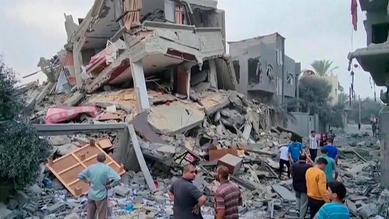 Поступают сообщения о новых ракетных ударах со стороны Израиля и боевиков ХАМАС