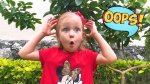 Пять малышей прыгали в кроватке | 5 little babies | Детские песенки от Алекса и Насти